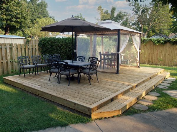 Floating Deck Installation in Sandpoint